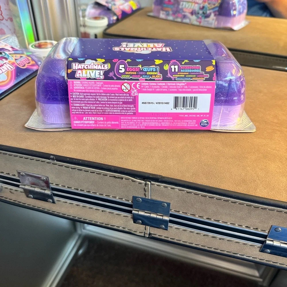 Hatchimals Live Neon Rainbow Carton - Picture 4 of 4